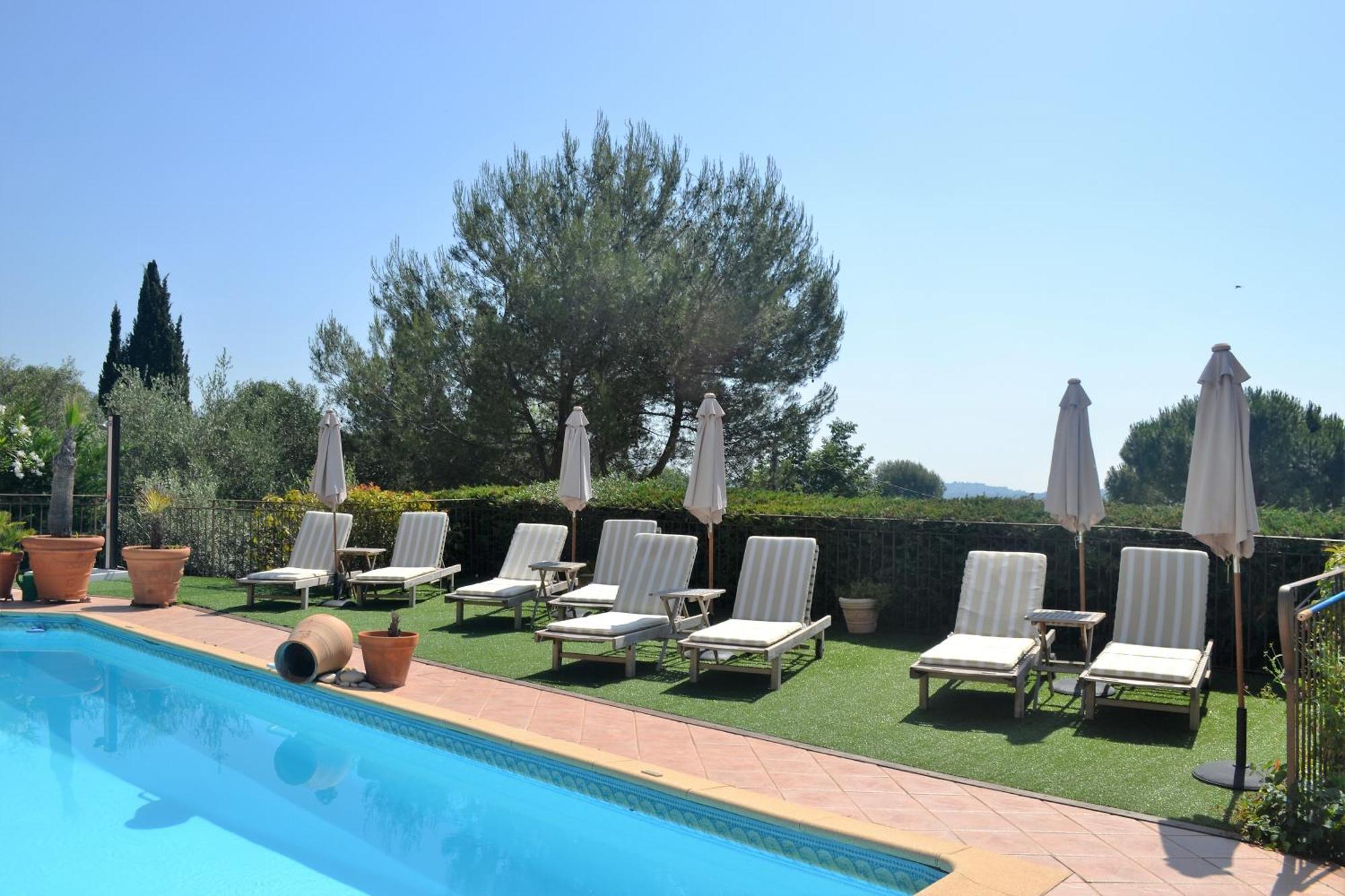 Le Mas Des Cigales Tourrettes-sur-Loup Exterior photo